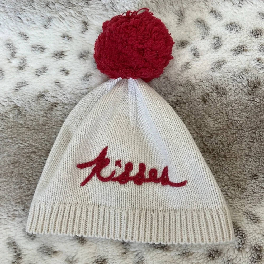 Baby GAP beanie hat baby girls 6-12 months knit kisses lovecore Valentine’s Day